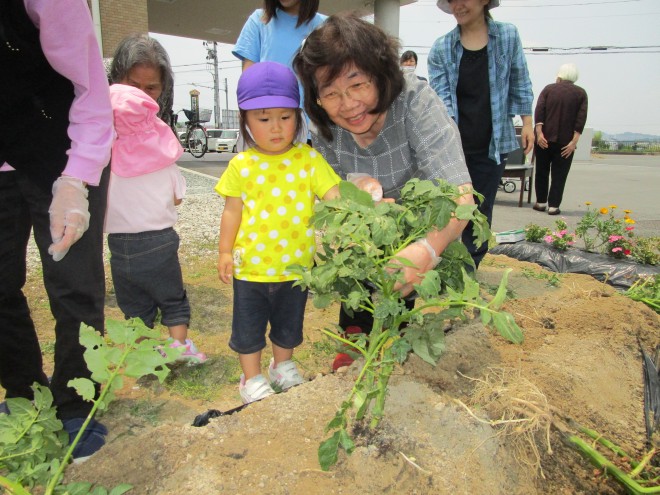 最後は一緒にどっこらしょ‼
